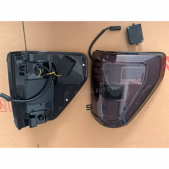 Amostra de personalização de acessórios de carro para spoiler traseiro de sedã universal de 4 gerações com suporte de alumínio